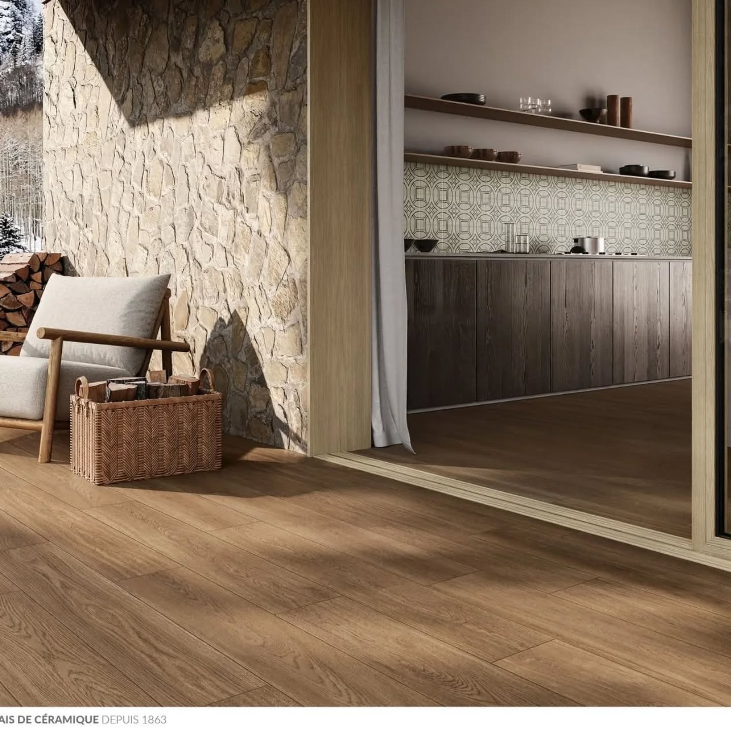 créant une continuité parfaite avec l'intérieur.] Le charme chaleureux de notre effet bois de chêne s'étend à l'extérieur, résistant aux caprices de la montagne. Imaginez-vous, confortablement installé, admirant le panorama alpin depuis votre terrasse. 🏔️🌟 #carrelages #accueil #terrasse #exterieur #news