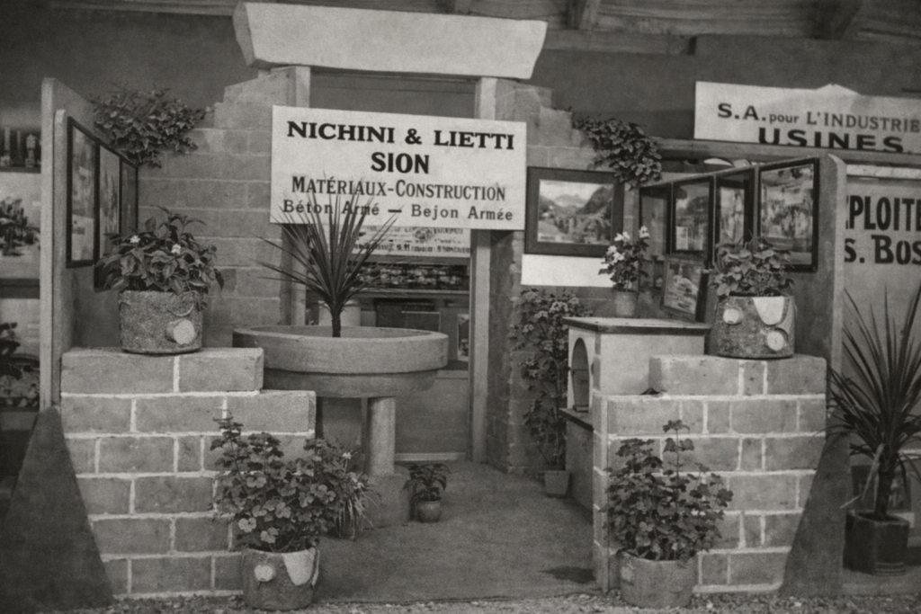 1934 Première exposition de produits ciment et de carreaux